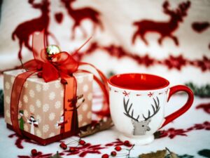 Gửi cây thông, quà Noel đi Mỹ Úc Châu Âu dễ dàng không?