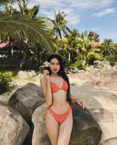 Doãn Hải My trong loạt ảnh bikini nhã nhặn nổi bật làn da sáng và nụ cười ngọt ngào