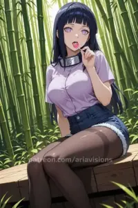 Nàng Hyuga chỉnh dây mũ rộng vành dưới nắng, bộ đồ bơi trắng tạo vẻ dịu dàng
