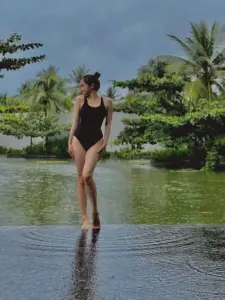 Kaity Nguyễn khoe vẻ đẹp trưởng thành trong set đồ tắm tinh tế và sang chảnh