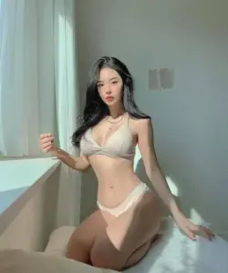 87 Ảnh Gái Xinh Mặc Đồ Lọt Khe Sexy | Táo Bạo, Cuốn Hút, Mê Mẩn