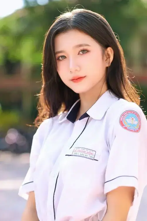 Bộ 105 Ảnh học sinh cấp 2 dễ thương với đồng phục gọn gàng và nụ cười trong trẻo