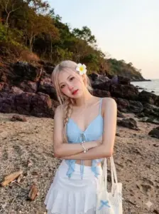 Loạt ảnh Rosé BLACKPINK diện bikini gợi cảm làm nổi bật visual bông hồng nước Úc