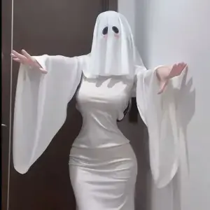 109 Ảnh Gái Xinh Cosplay Ma Nữ Vú Bự trong concept kinh dị nhưng đầy quyến rũ