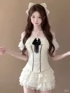 177 Ảnh Gái Xinh Mặc Váy Dịu Dàng gợi cảm giác mong manh và duyên dáng