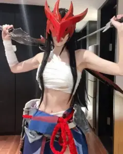 153 Ảnh Gái Cosplay Liên Minh Huyền Thoại (League Of Legends) đẹp cá tính qua trang phục game và vũ khí