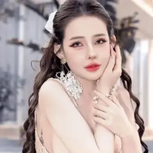 127 Ảnh Ngân 98 Bikini Sexy visual bốc lửa với vòng 1 căng tràn bỏng mắt