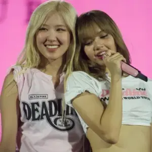 90 Ảnh Lisa và Rosé đẹp nhất chuẩn bộ đôi maknae line đáng yêu